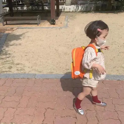 头像可可爱爱的沙雕文案 头像可可爱爱的沙雕文案