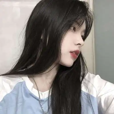  冷色系女生唯美头像,外表冷酷眼神温柔的女人
