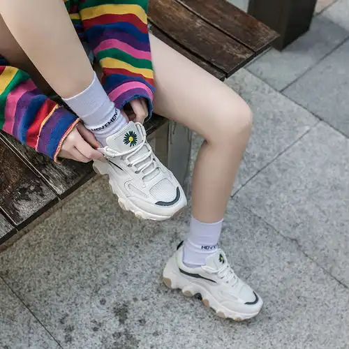  秋季透气运动鞋2020春秋新款小白老爹鞋女ins潮百搭运动休闲女鞋
