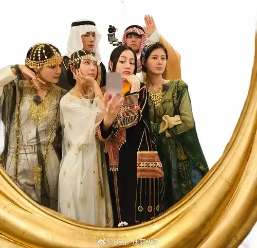  一些合拍库存我们下一站见202311221迪丽热巴dilraba免抠图背景透明png素材