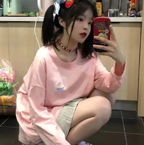  粉色系女生头像