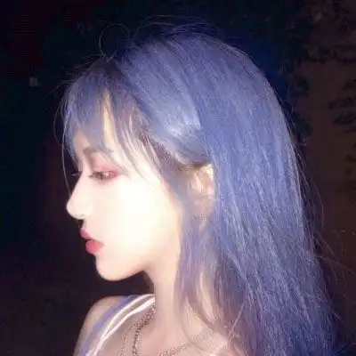  网红头像女高冷侧脸图片,要把心交给自己的眼睛