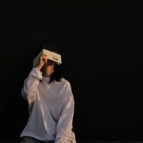  ins甜酷女生头像