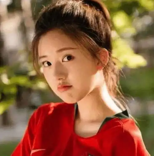 赵露思公司签的是哪家公司赵露思是赵丽颖旗下的艺人吗 赵露思公司签的是哪家公司赵露思是赵丽颖旗下的艺人吗