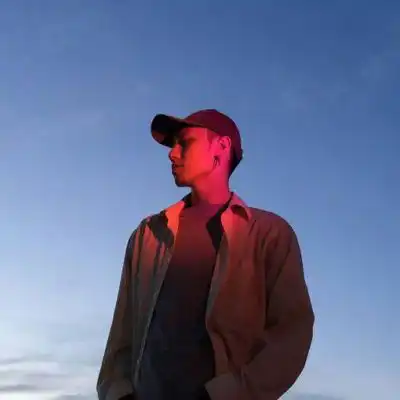  清新头像男真人文艺范2020好看的气质阳光男生头像