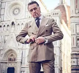 挑对颜色,就能把西装穿出青春时尚感 挑对颜色,就能把西装穿出青春时尚感