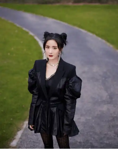  某宝上流行的甜酷风,真的适合你吗上班族如何打造甜酷感