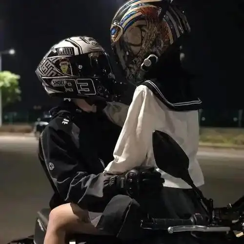  超火头像emo头像