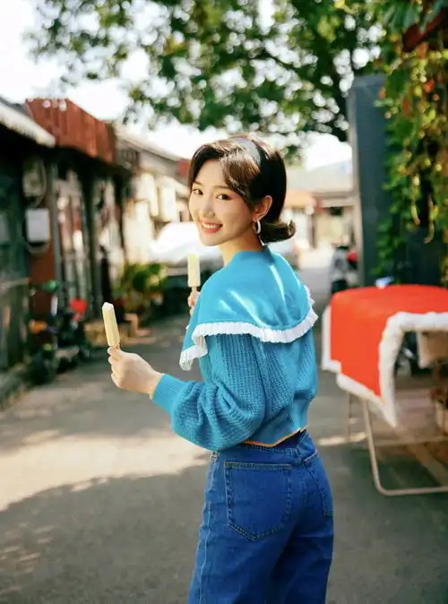 一起来看看乔三丽的港风穿搭,少女又气质,快学着穿起来 一起来看看乔三丽的港风穿搭,少女又气质,快学着穿起来