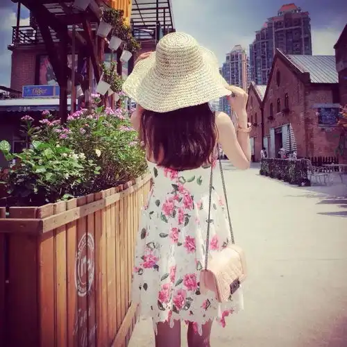  老婆不在身边便会牵挂,最好时刻掌握老婆动向,黏老婆的星座男