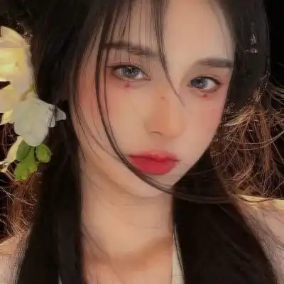 甜美系女头像侧脸火辣