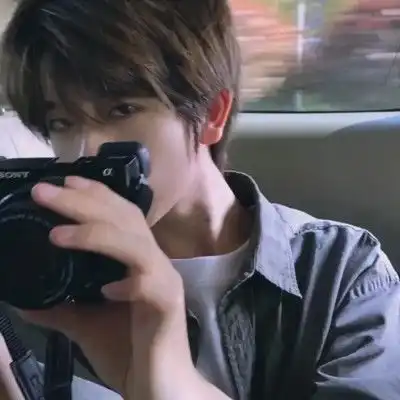  ins丧系忧郁男生头像