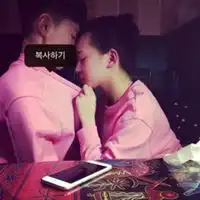 红色系列男生头像情侣头