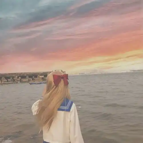  可可爱女生头像红色蝴蝶结系列