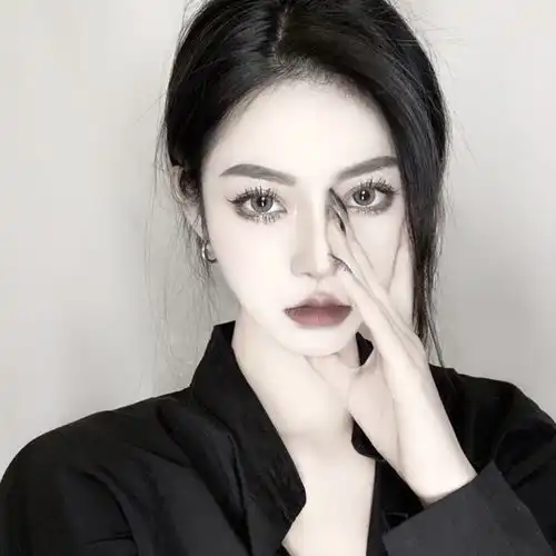  高级感气质女神头像