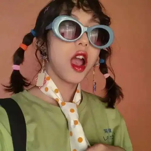  渣女拿你当备胎的3表现,小老弟快醒醒,中一条趁早让她滚蛋