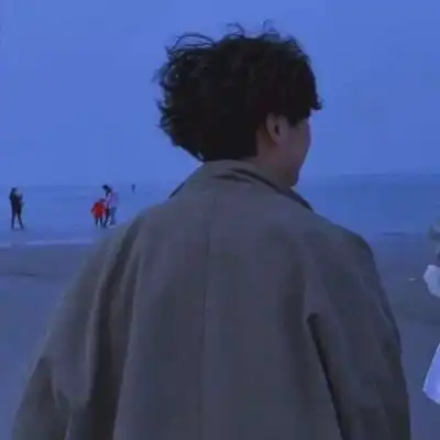  不露脸情侣头像我希望如约而至的不止冬天还有你