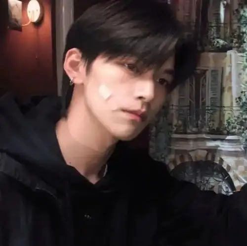  微信动漫男生头像