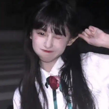  甜美闺蜜头像黑色系调皮女生单张数量不多
