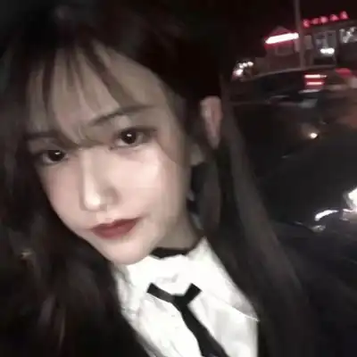  很丧的头像女生真人图片很丧的女生使用的头像