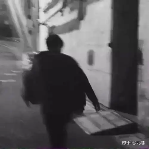  肖申克的救赎怯懦囚禁灵魂,希望还你自由.