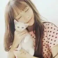 女生抱猫头像,最好不要露脸,谢谢啦 女生抱猫头像,最好不要露脸,谢谢啦