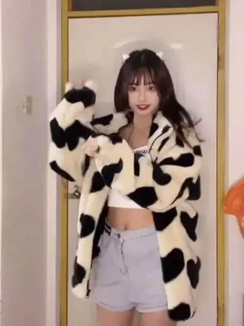  狮子乖起来不也是一只小猫嘛l猫系女友