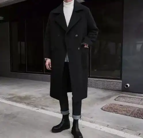  穿大衣的男生总能给人一种莫名的安全感