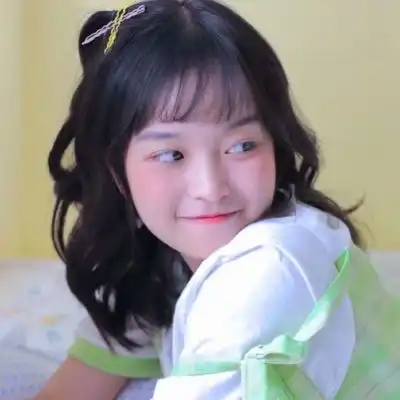  陈情绿色系女生闺蜜头像