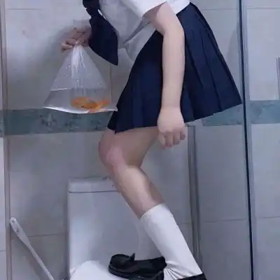 蓝色系小清新唯美温柔部位女头对女生头像我要个性网 蓝色系小清新唯美温柔部位女头对女生头像我要个性网