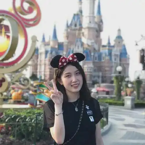  国乒女队最时尚四位队员刘诗雯禁欲系美女,陈梦身材丰腴皮肤白