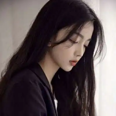女生眼睛部位丧系头像女
