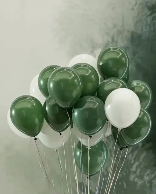  背景人不消耗完所有的期待是无法说再见的