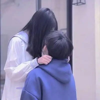  温柔系的温暖舒心的情侣头像一起去吹吹夏夜晚风
