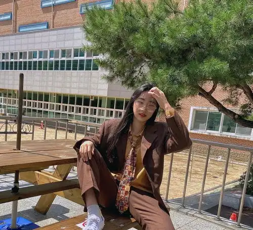 几十年前的复古风穿搭,现在穿依然时髦 几十年前的复古风穿搭,现在穿依然时髦