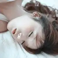  彼岸花头像女生真人微信头像图片大全