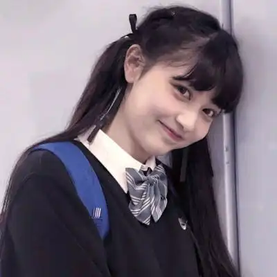  高清女头像侧脸干净好看的网图女生有气质