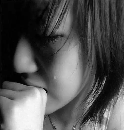 丧系头像男真人超丧眼睛