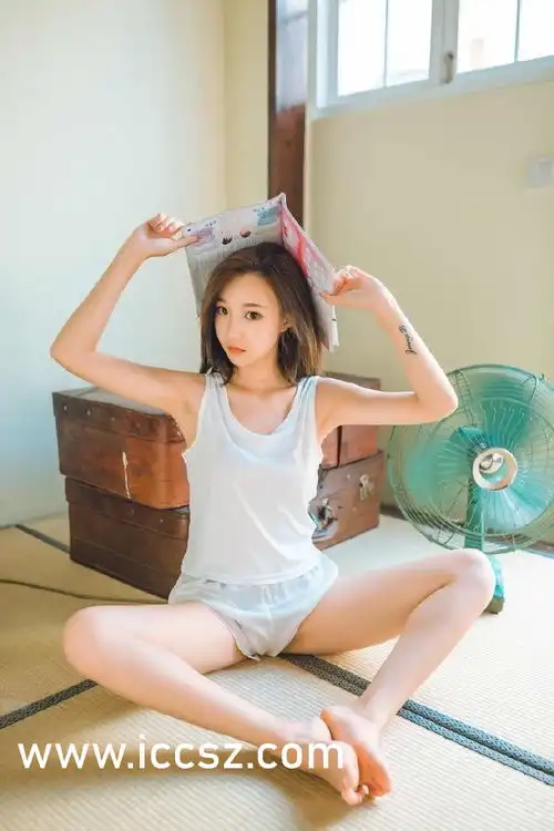 甜美系女头像侧脸动漫