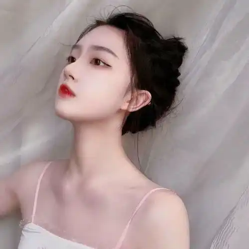  ins甜系宝藏头像我们不早不晚,刚好错过