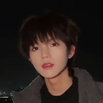  男生头像阳光