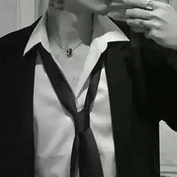 黑色系男生专属头像超酷