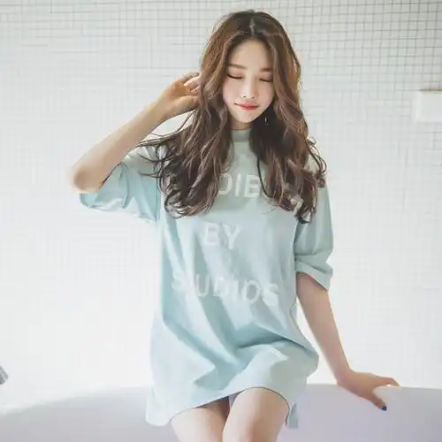  清新的小姐姐,窈窕精致,有仙气又美丽