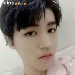  小凯昨天晚上更博道晚安,小螃蟹们,你们收到了吗