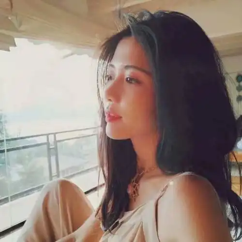 老人高兴儿媳生了俩小孩,听到儿媳讲话,立马让儿子离婚 老人高兴儿媳生了俩小孩,听到儿媳讲话,立马让儿子离婚