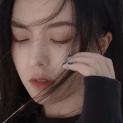  文案系列每当你回头看我一眼时,我都会开心一整天