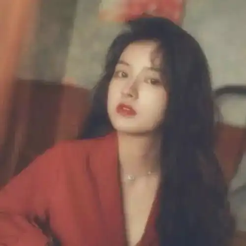  今日份好看的红色系女生头像