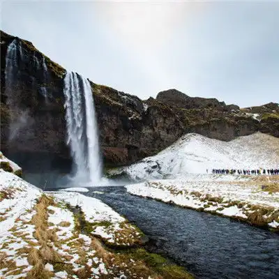 壮观的瀑布美景微信头像,湍急的水流奔涌着太美丽了 壮观的瀑布美景微信头像,湍急的水流奔涌着太美丽了