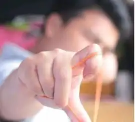  无架弹弓和有架弹弓哪个更厉害