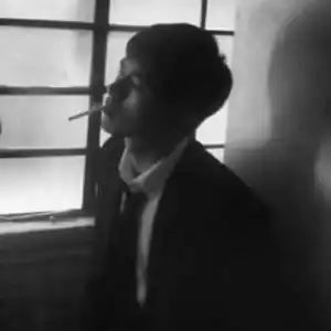 头像男冷酷系黑白